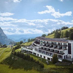 Alpina Dolomites